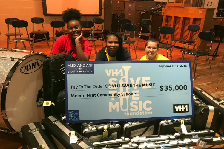 Save the Music made a $35,000 grant to Scott Middle School. 