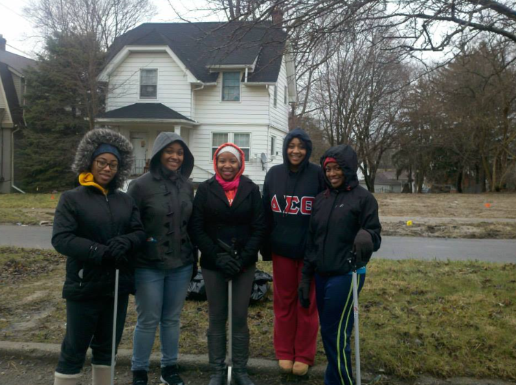 University students work with residents as part of the University Avenue Corridor Coalition.