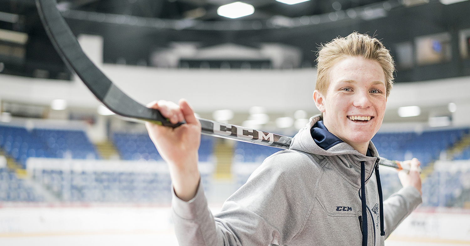 Flint, MI - Tuesday, January 30, 2018: Center for the Flint Firebirds, Ty Dellandrea, 17, set a new event record for the Sherwin-Williams CHL/NHL Top Prospects Game, with two goals within 20 seconds by a single player.