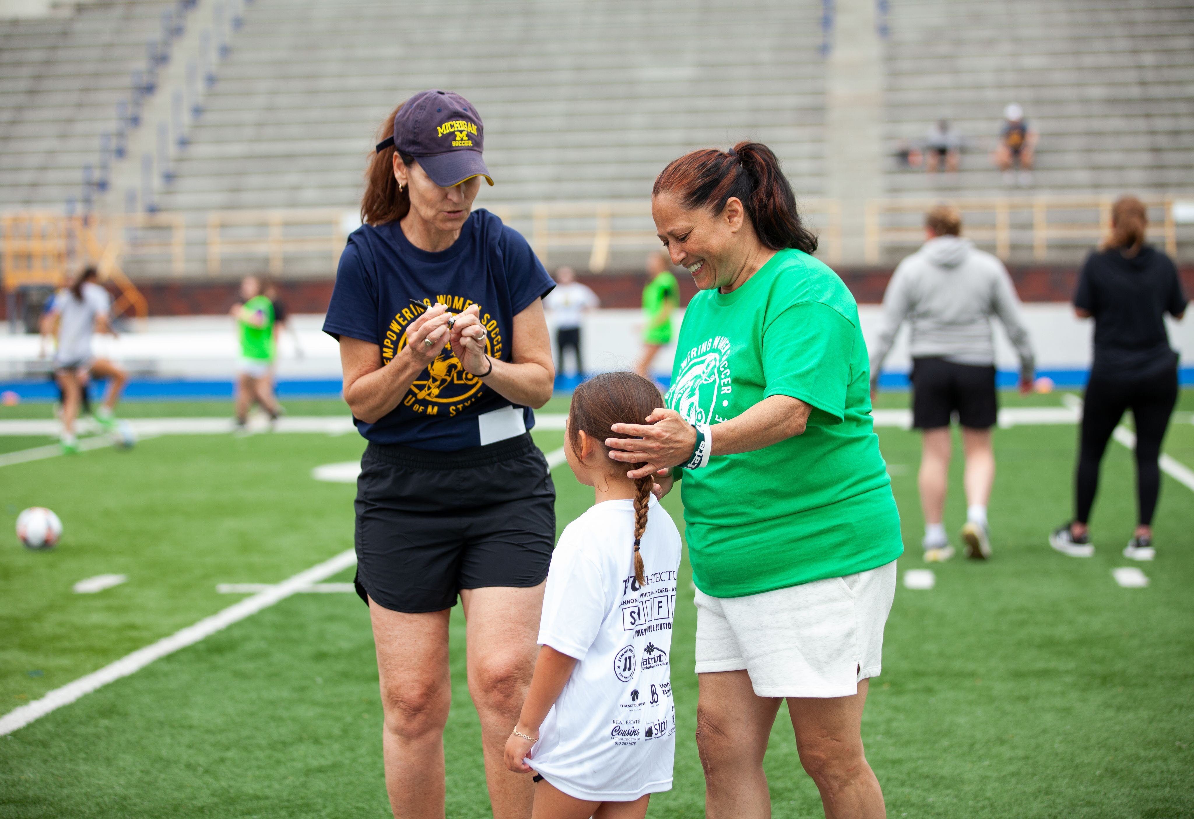 Trailblazing soccer leader Carrie Taylor returned to her hometown to inspire the next generation of female athletes at Flint Style Soccer’s first-ever Empowering Women in Soccer clinic.
