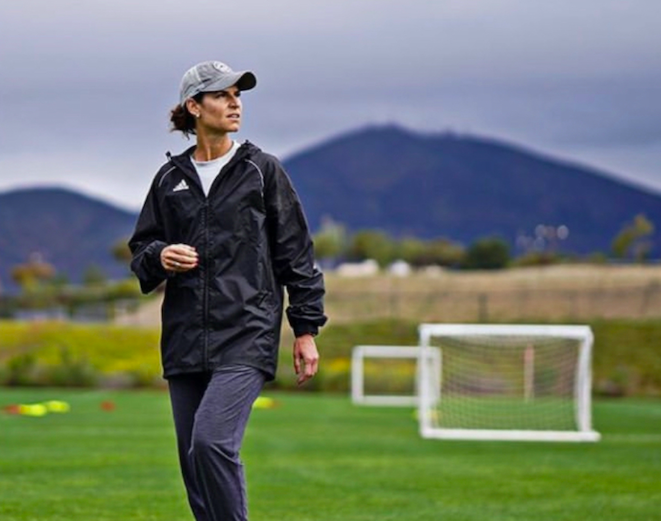 Trailblazing soccer leader Carrie Taylor returned to her hometown to inspire the next generation of female athletes at Flint Style Soccer’s first-ever Empowering Women in Soccer clinic.