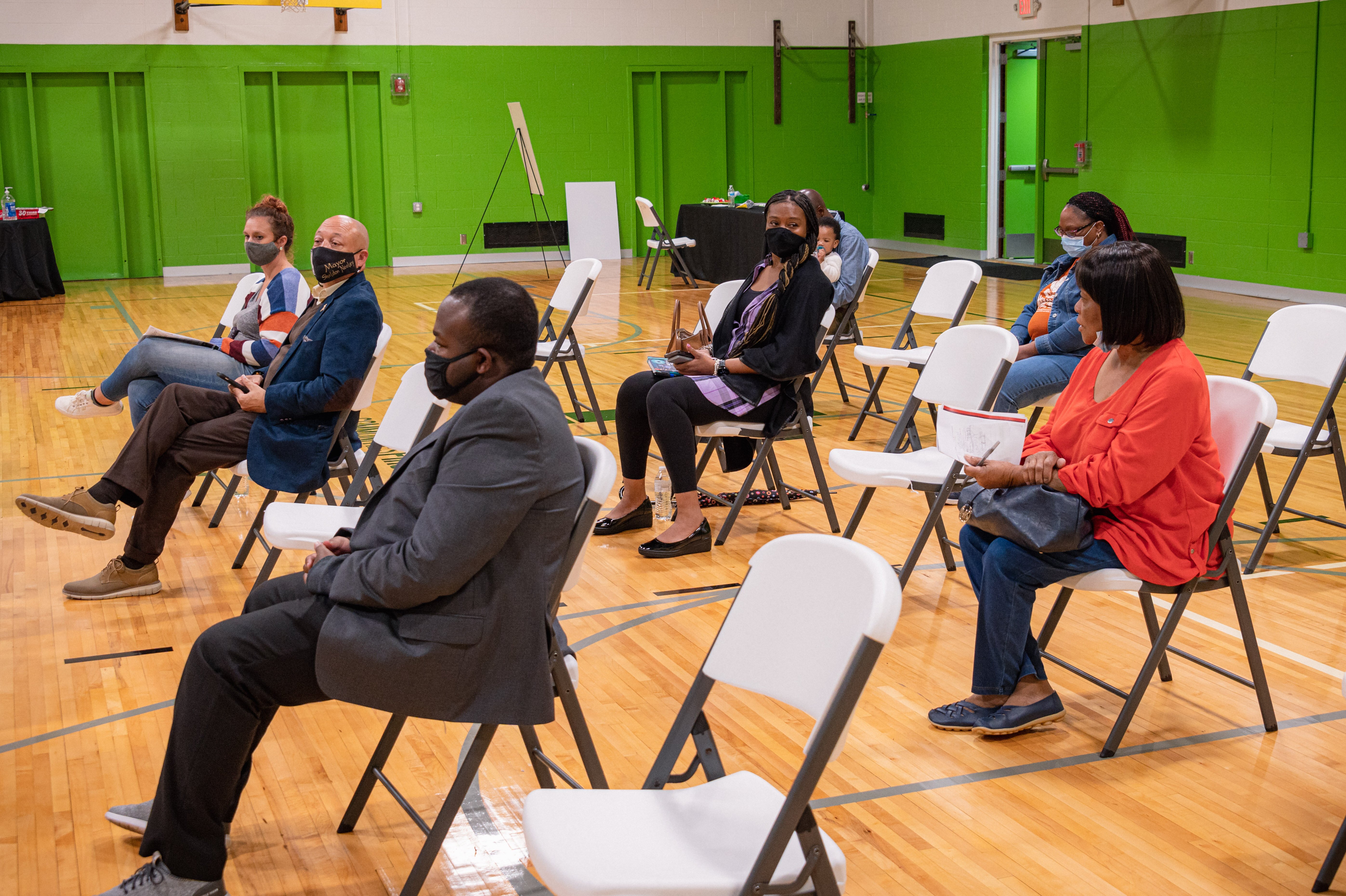 Communities First, Inc. hosted an informative workshop on Oct. 7 in Flint to prepare public input on the redistricting process and maps in their community. 