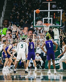 With tensions high on Sunday, Michigan State was defeated by Northwestern with an end score of 70-63. 