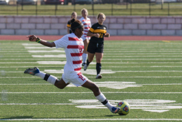 Roheema Bennet comes to Genesee F.C. from Davenport College where she led the team in assists and was 2nd Team All-Conference. 