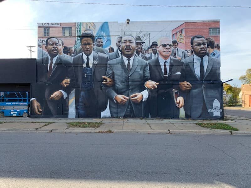 Located on M. L. King Ave (between McClellan St. and Genesee St.) in Flint, the mural depicts Dr. King's historical 1965 march in Selma, AL. 