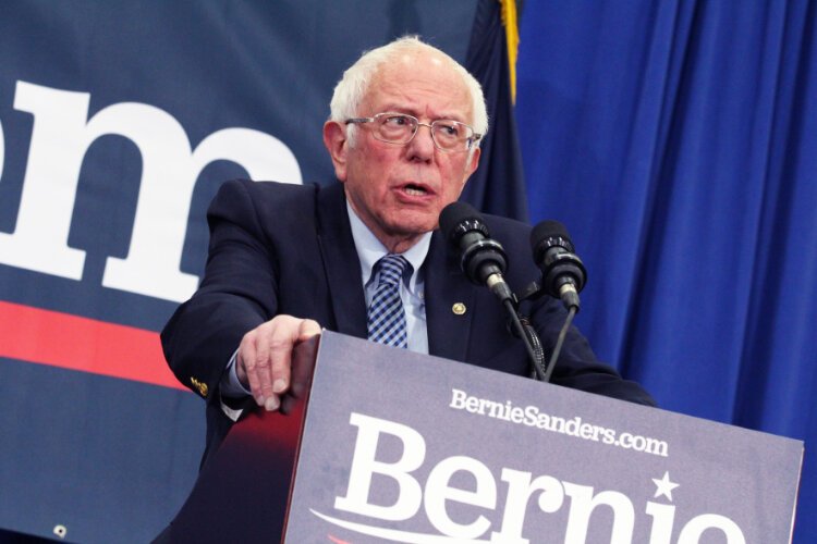 Over 1,000 people attended Bernie Sanders’ town hall on racial and economic injustice within Ballenger Field House, Saturday, March 7. 