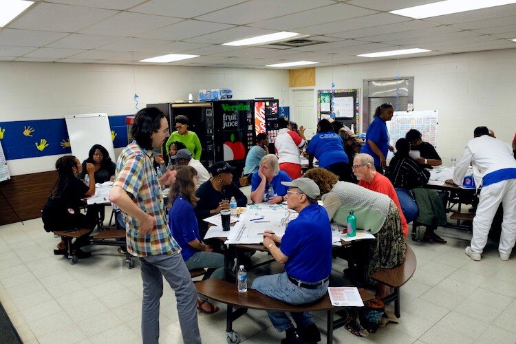 Residents and city officials broke out in focus groups at Haskell Community Center on Sept. 7, 2019, for a second round of mapping neighborhood problems and assets.